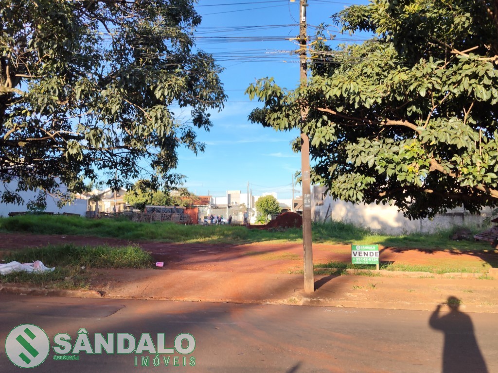 Terreno para venda no Parque Industrial em Maringa com 338,72m² por R$ 510.000,00