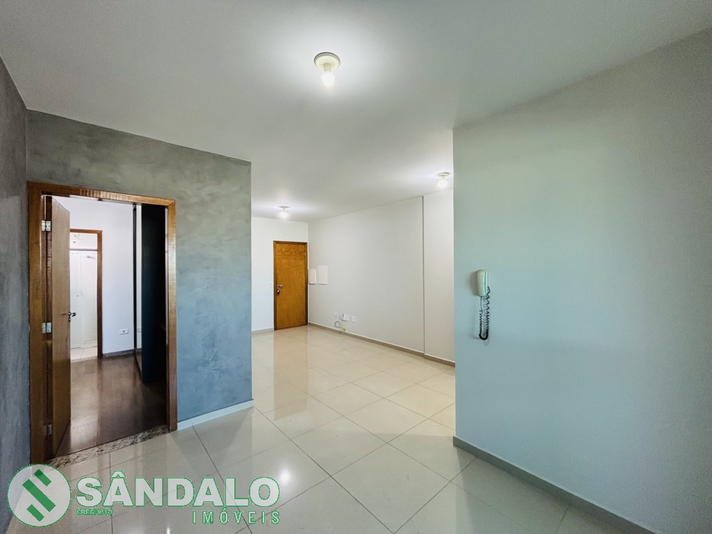 Apartamento para locacao no Jardim Dourados em Maringa com 153,73m² por R$ 2.860,00