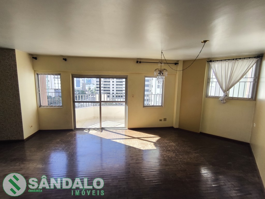Apartamento para venda no Zona 01 em Maringa com 304,14m² por R$ 850.000,00