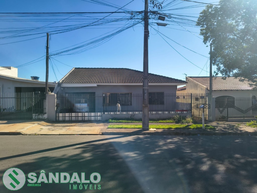 Casa à venda em Parque Das Bandeiras, Maringá — Portal Chave Fácil