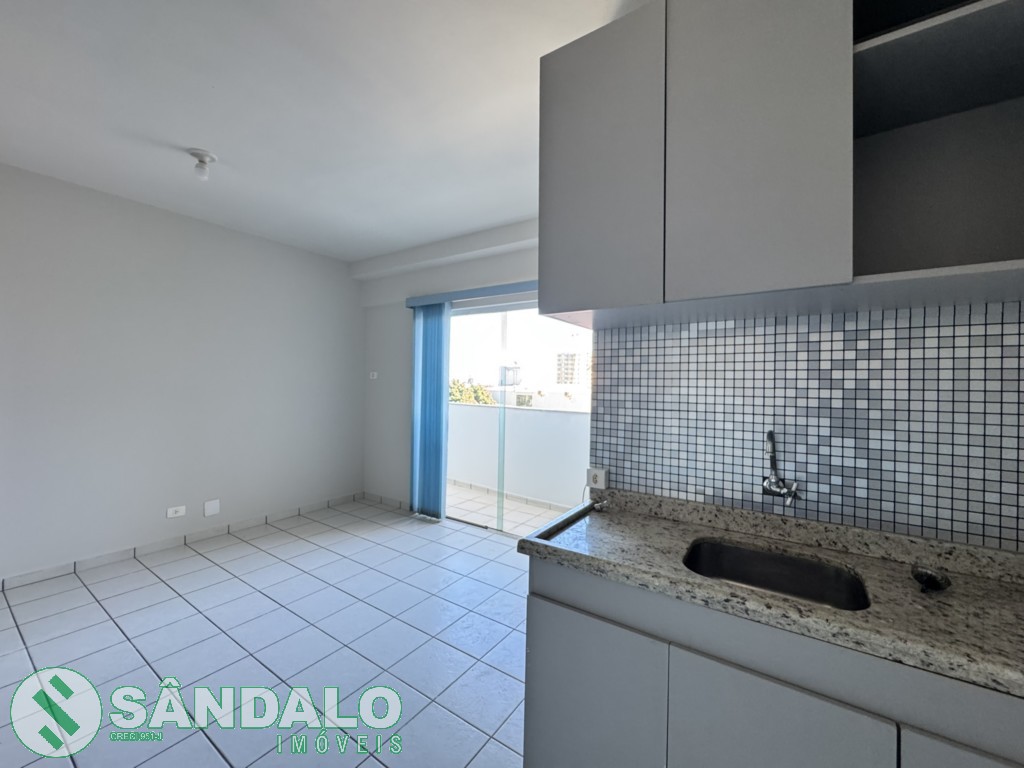 Sala Comercial para locacao no Zona 05 em Maringa com 0m² por R$ 1.650,00
