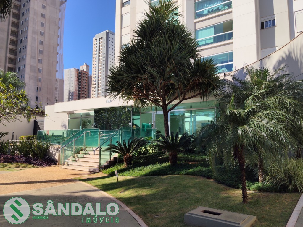 Apartamento para venda no Zona 08 em Maringa com 237,33m² por R$ 1.350.000,00
