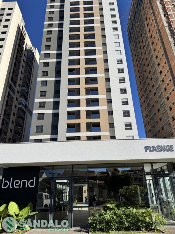 Apartamento para locacao no Zona 08 em Maringa com 0m² por R$ 4.950,00