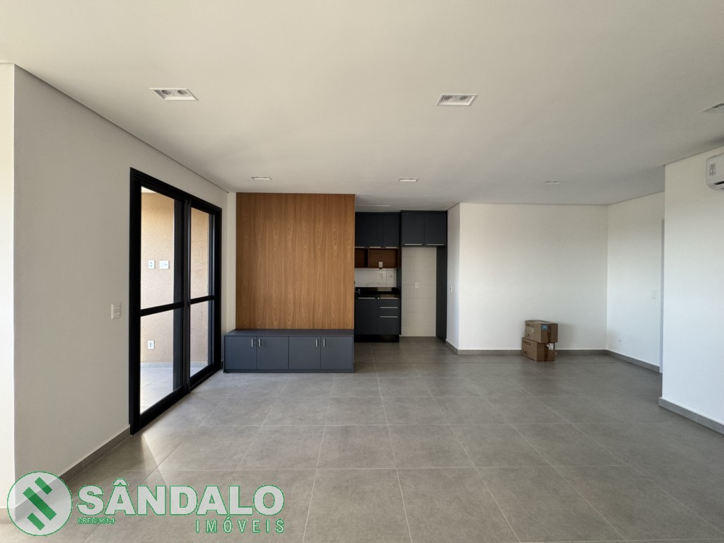 Apartamento para locacao no Zona 08 em Maringa com 0m² por R$ 4.950,00