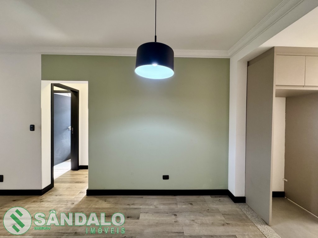 Apartamento para locacao no Zona 07 em Maringa com 131,15m² por R$ 2.090,00