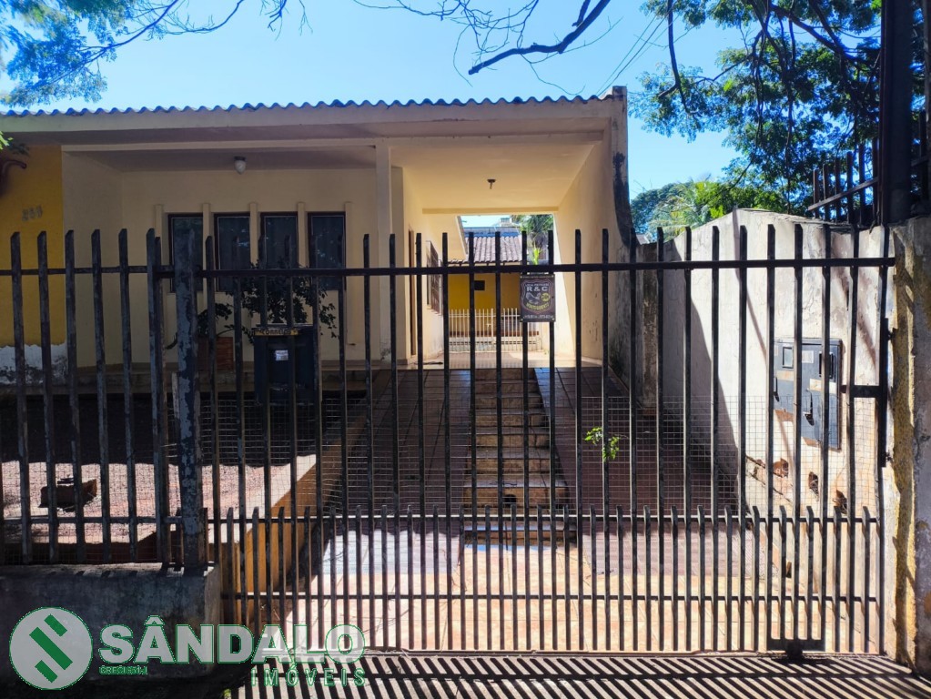 Casa para venda no Zona 04 em Maringa com 600m² por R$ 990.000,00