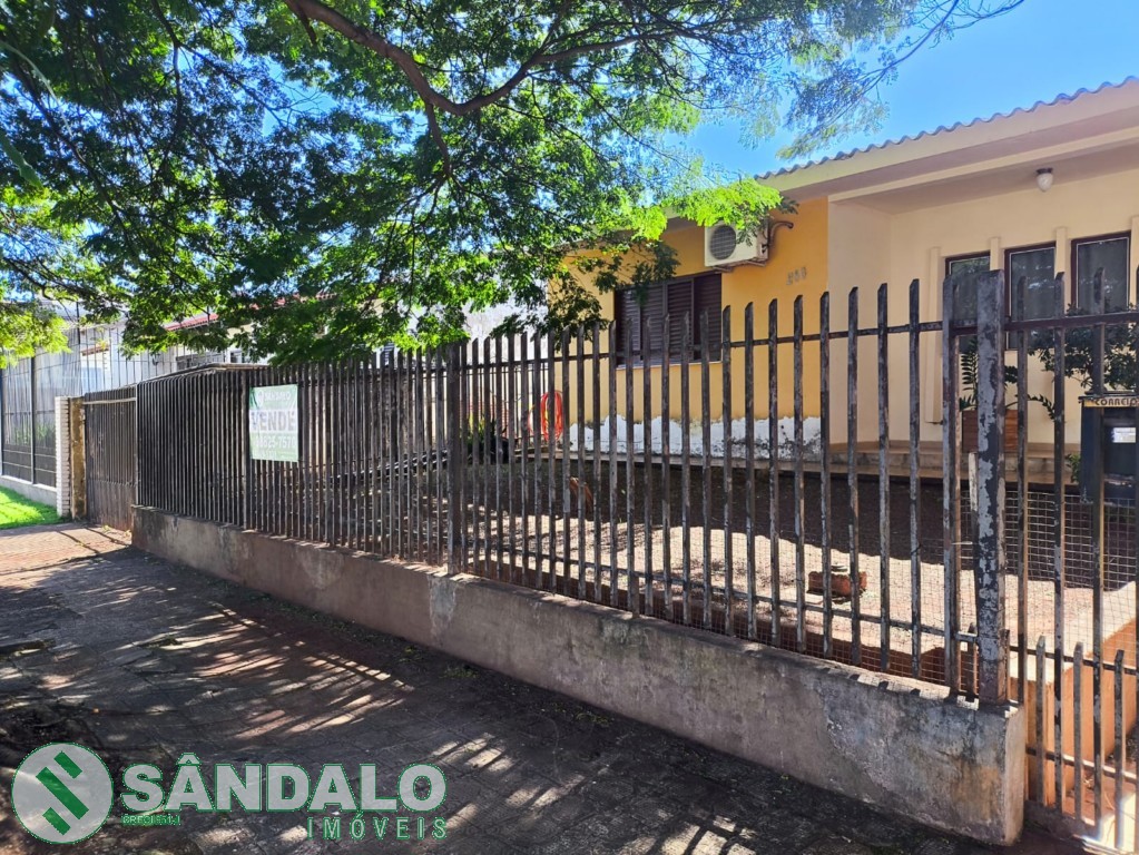 Casa para venda no Zona 04 em Maringa com 600m² por R$ 990.000,00