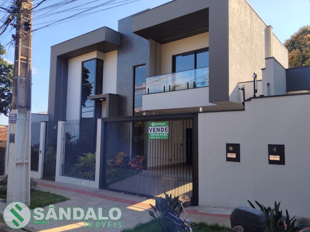 Sobrado para venda no Vila Esperanca em Maringa com 180m² por R$ 1.290.000,00