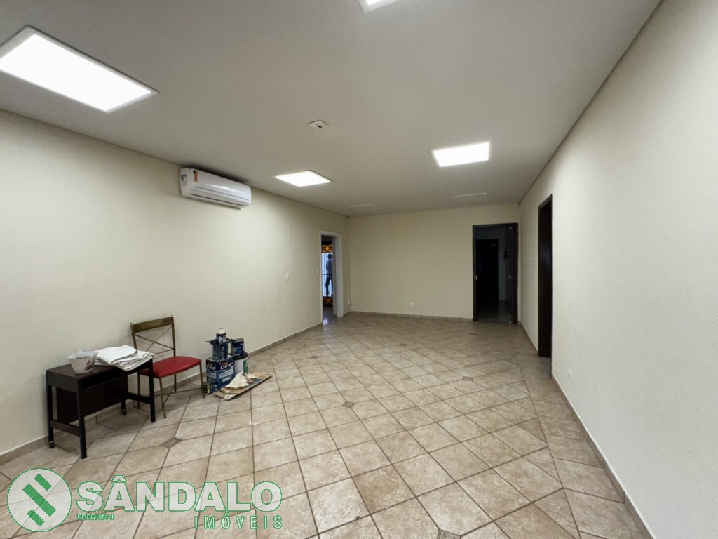 Sala Comercial para locacao no Zona 05 em Maringa com 610,6m² por R$ 6.600,00