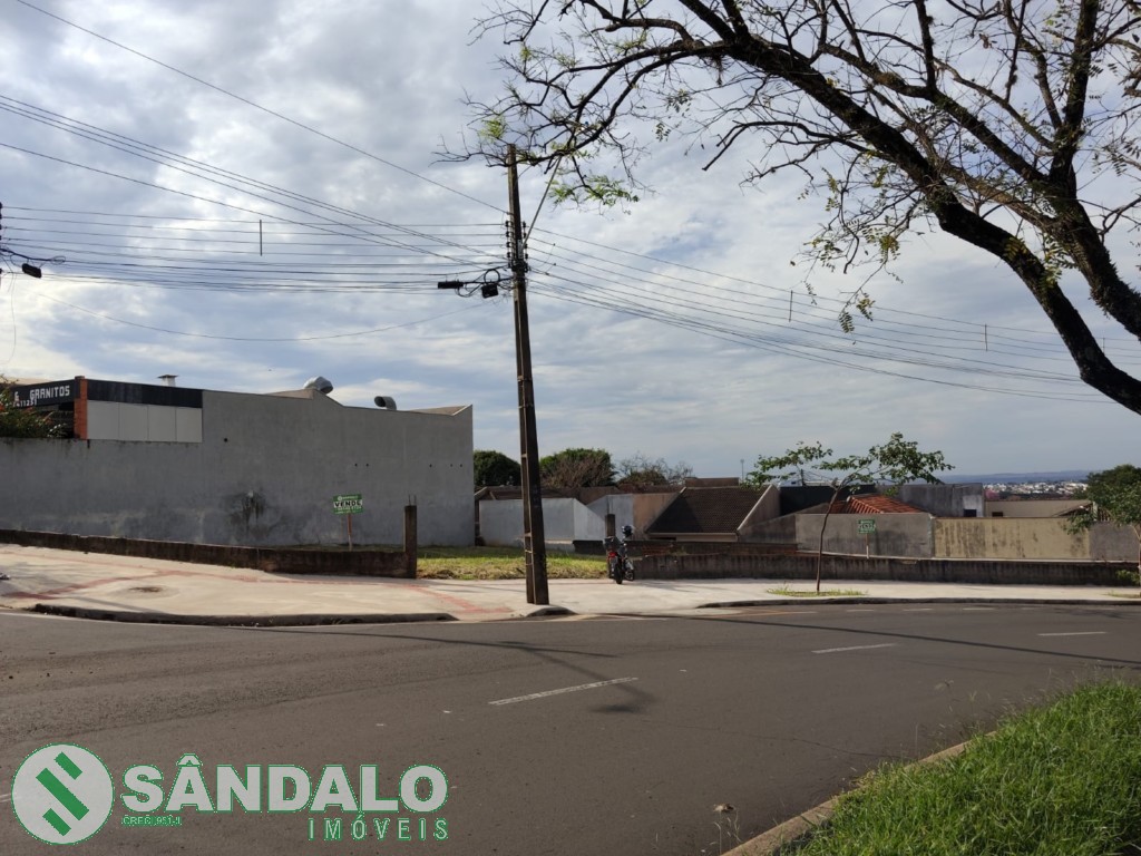 Terreno para venda no Jardim Olimpico em Maringa com 361,88m² por R$ 362.000,00