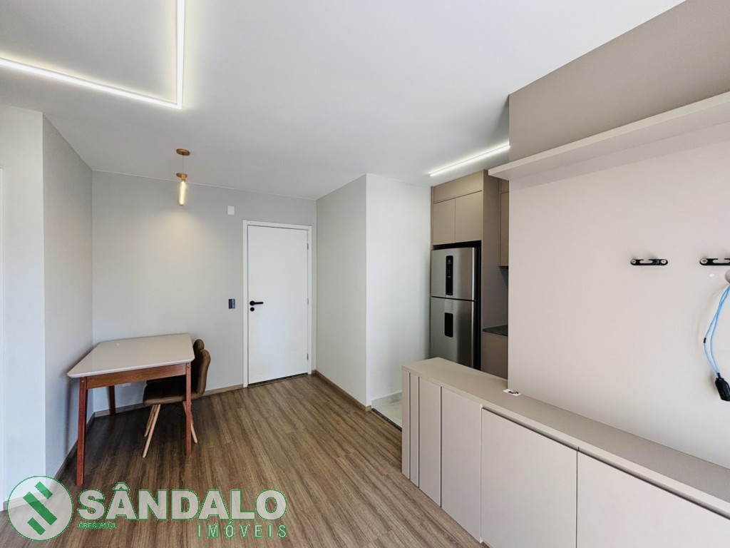 Apartamento para locacao no Jardim Tropical em Maringa com 79m² por R$ 2.970,00