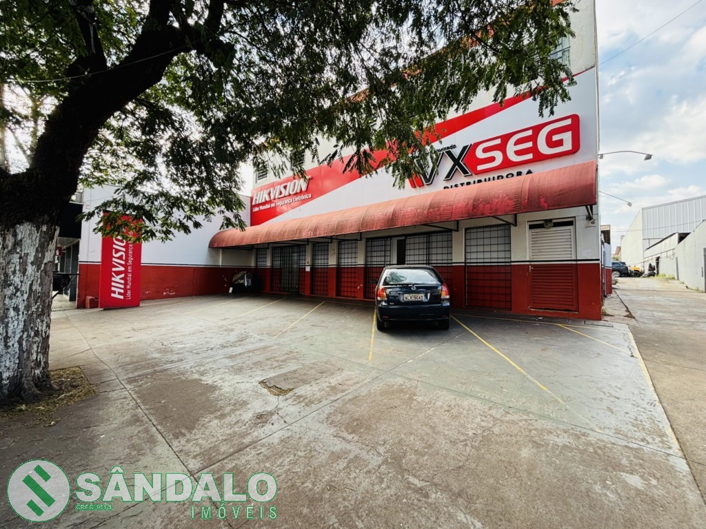 Barracão/Galpão para alugar em Zona 03, Maringá — Portal Chave Fácil