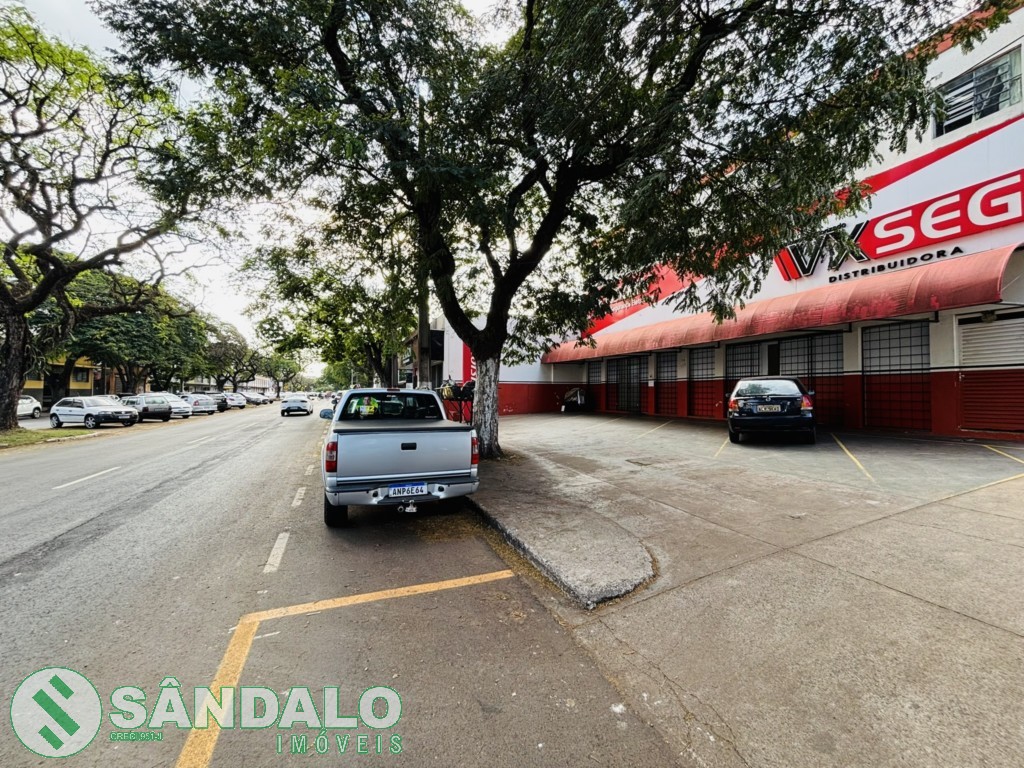 Barracão para locacao no Zona 03 em Maringa com 206m² por R$ 6.490,00