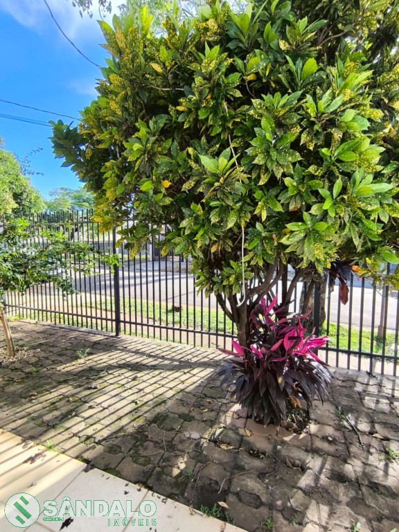 Casa para venda no Jardim Real em Maringa com 306m² por R$ 750.000,00