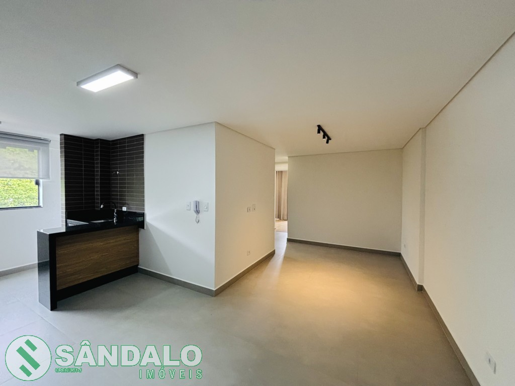 Apartamento para locacao no Zona 07 em Maringa com 0m² por R$ 3.520,00