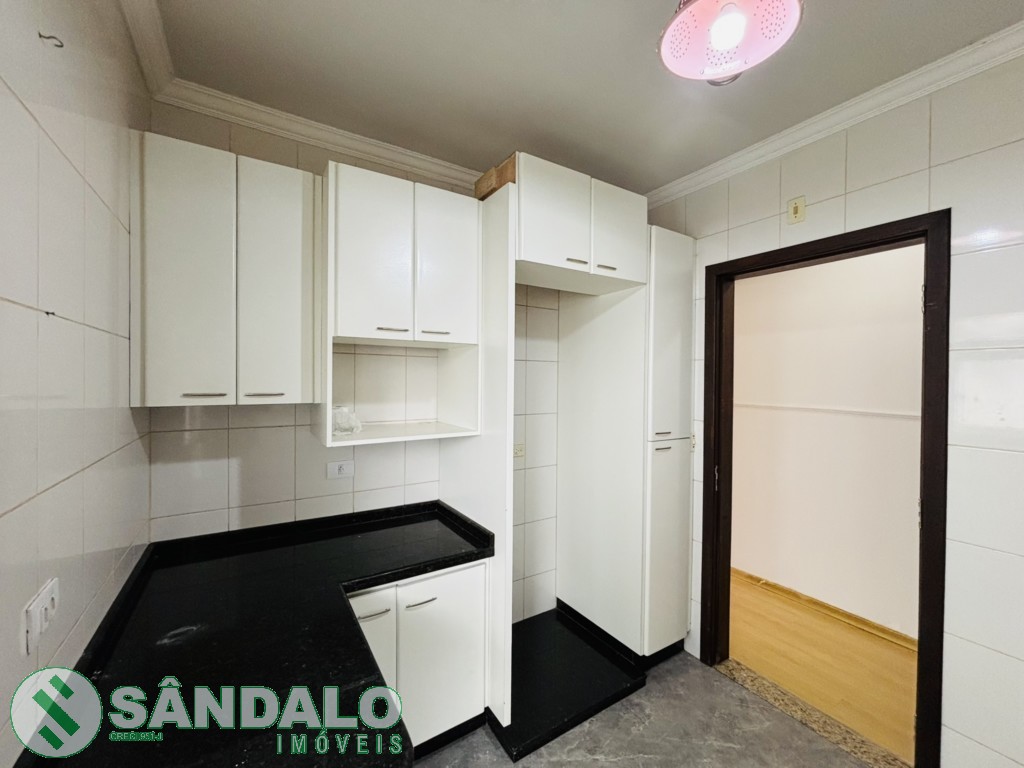 Apartamento para locacao no Vila Cleopatra em Maringa com 113,8m² por R$ 2.750,00
