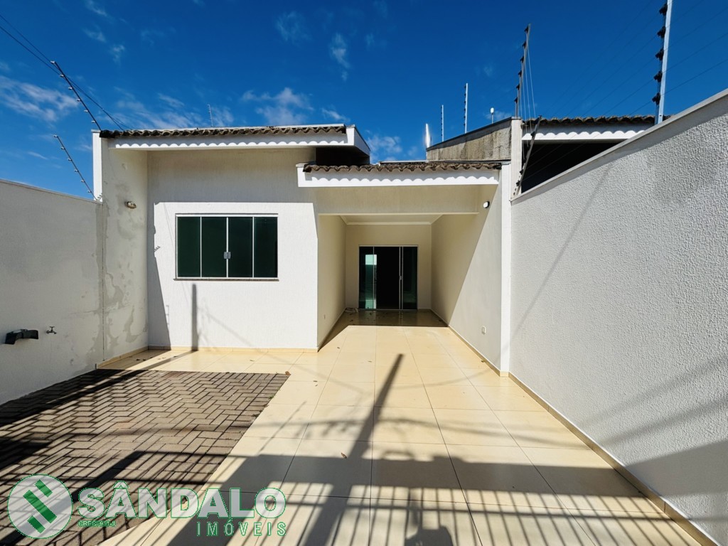 Casa para locacao no Jardim Tres Lagoas em Maringa com 161,28m² por R$ 2.420,00