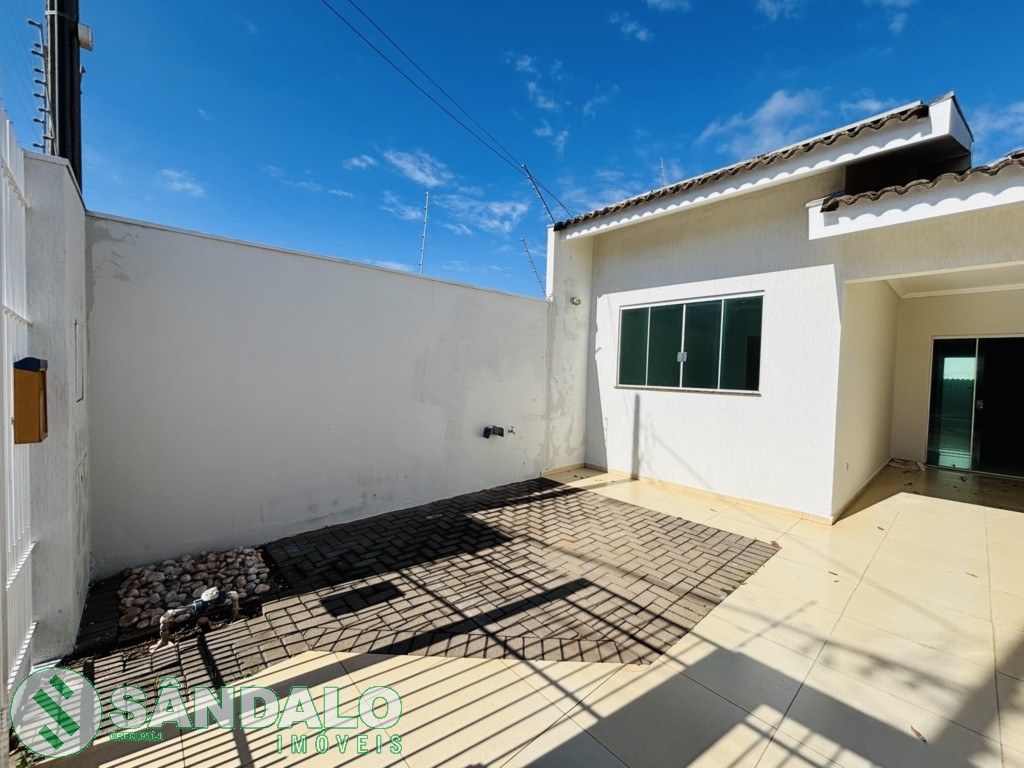 Casa para locacao no Jardim Tres Lagoas em Maringa com 161,28m² por R$ 2.420,00