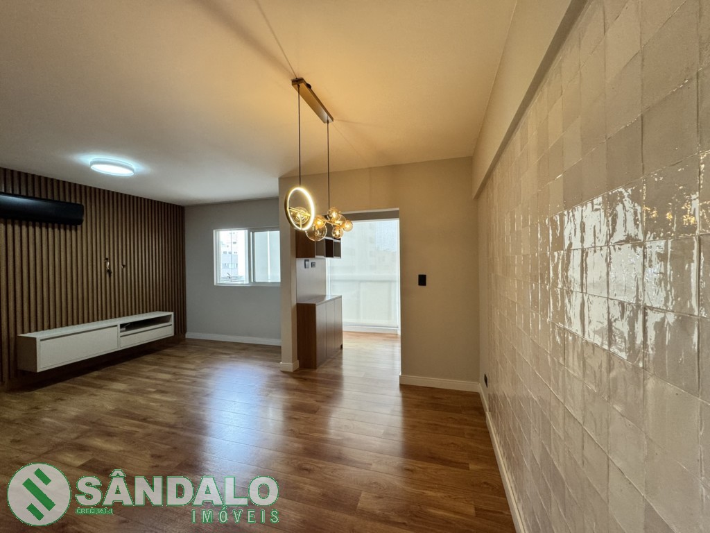 Apartamento para locacao no Zona 03 em Maringa com 180,73m² por R$ 4.510,00