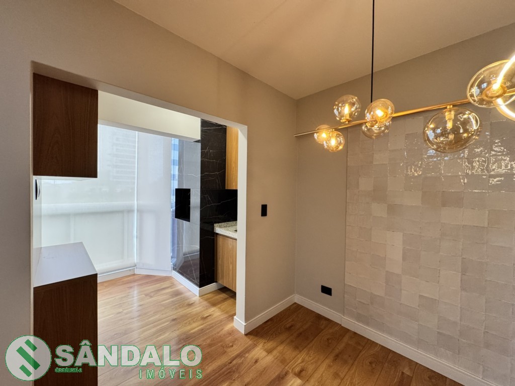 Apartamento para locacao no Zona 03 em Maringa com 180,73m² por R$ 4.510,00