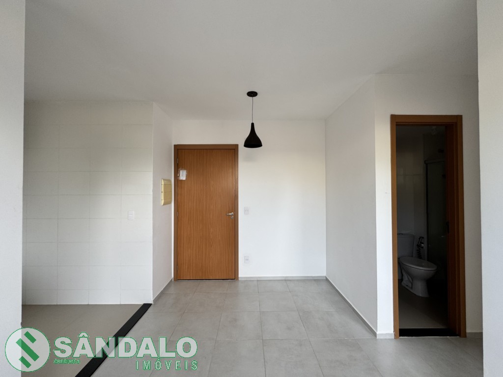 Apartamento para locacao no Jardim Alvorada em Maringa com 53,83m² por R$ 2.750,00