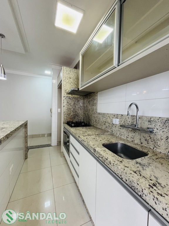 Apartamento para locacao no Zona 01 em Maringa com 0m² por R$ 4.290,00