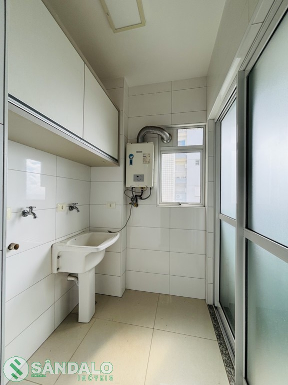 Apartamento para locacao no Zona 01 em Maringa com 0m² por R$ 4.290,00