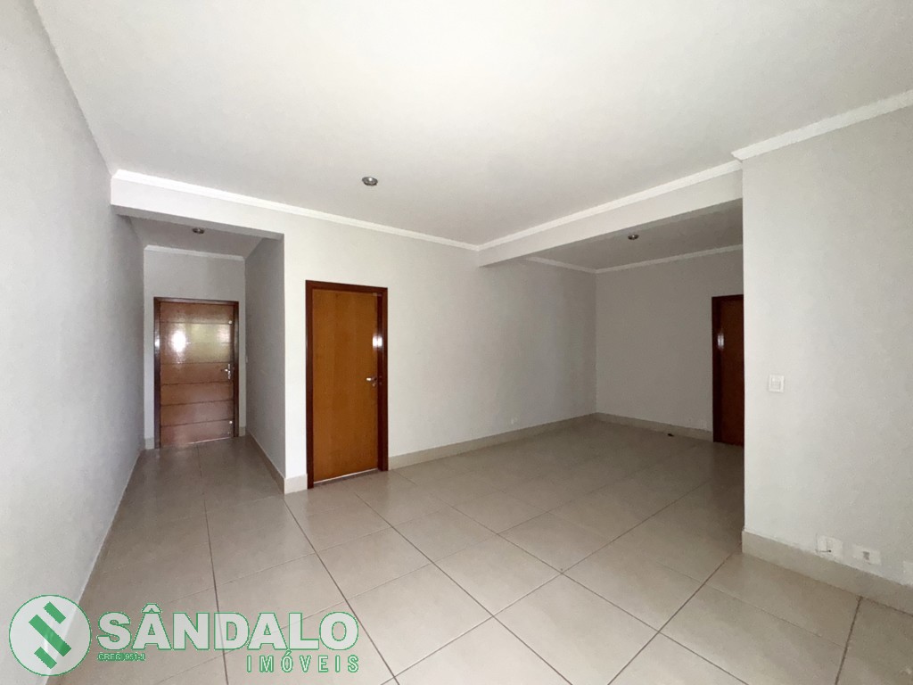 Apartamento para locacao no Jardim Tabaete em Maringa com 125m² por R$ 3.520,00