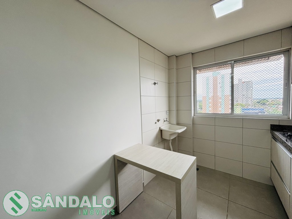 Apartamento para locacao no Zona 08 em Maringa com 72m² por R$ 1.980,00