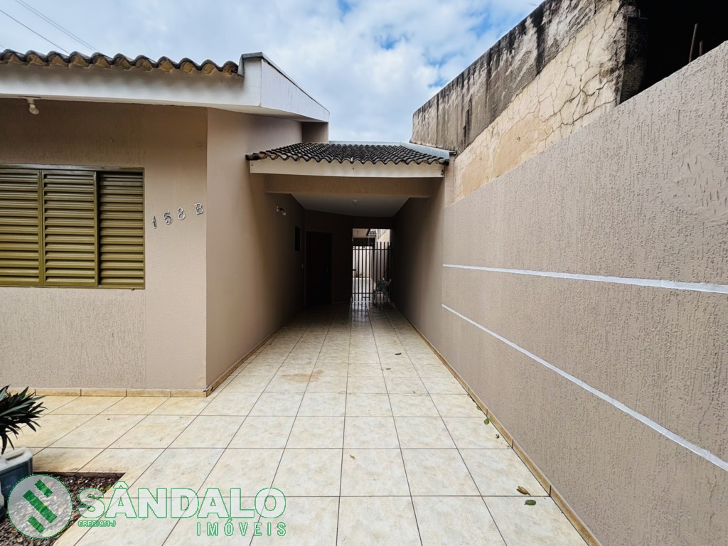 Casa para locacao no Jardim Diamante em Maringa com 162m² por R$ 2.090,00
