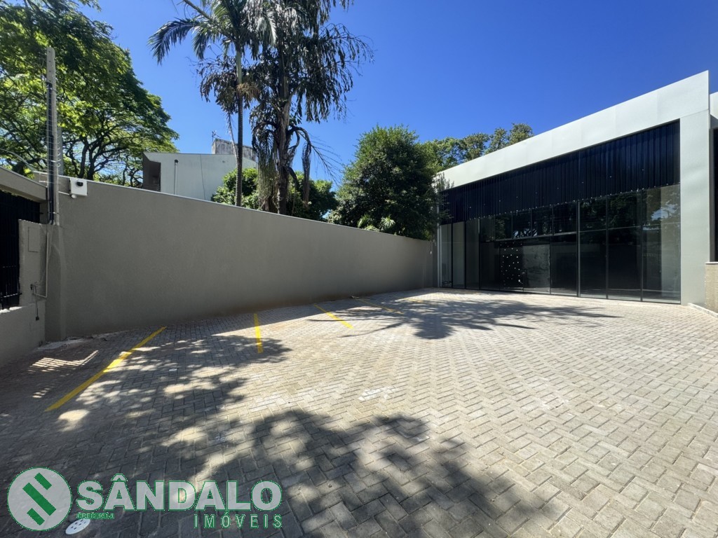 Salão Comercial para locacao no Vila Vardelina em Maringa com 587,89m² por R$ 15.400,00