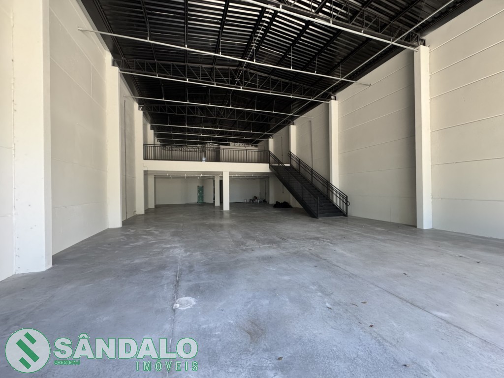 Salão Comercial para locacao no Vila Vardelina em Maringa com 587,89m² por R$ 15.400,00