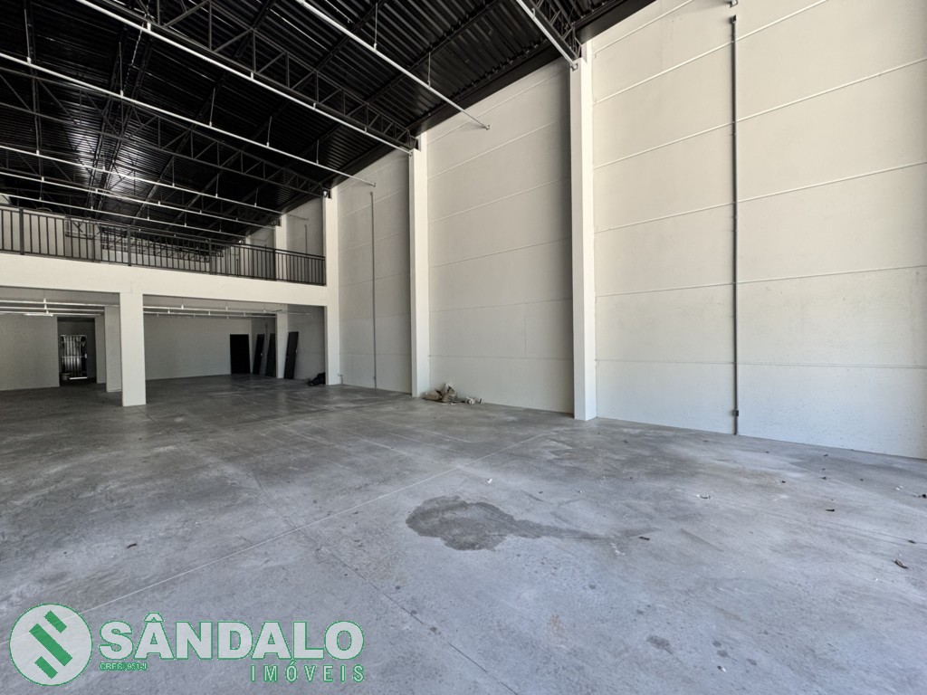 Salão Comercial para locacao no Vila Vardelina em Maringa com 543,14m² por R$ 15.400,00