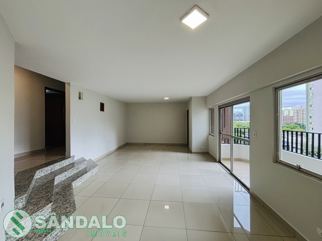 Apartamento para locacao no Zona 01 em Maringa com 304,14m² por R$ 4.400,00