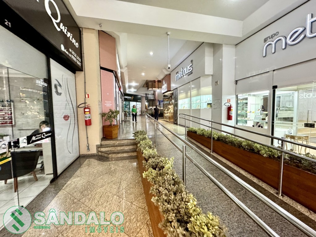 Sala Comercial para locacao no Zona 01 em Maringa com 77,82m² por R$ 1.870,00