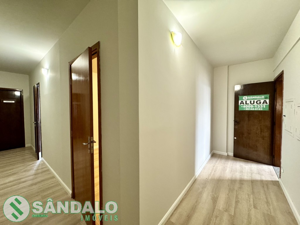 Sala Comercial para locacao no Zona 01 em Maringa com 77,82m² por R$ 1.870,00