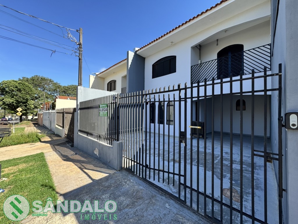 Sobrado para locacao no Zona 08 em Maringa com 0m² por R$ 2.750,00