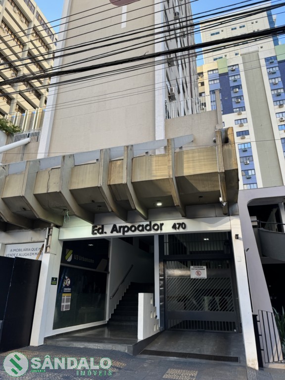 Apartamento para locacao no Zona 01 em Maringa com 171,66m² por R$ 3.520,00