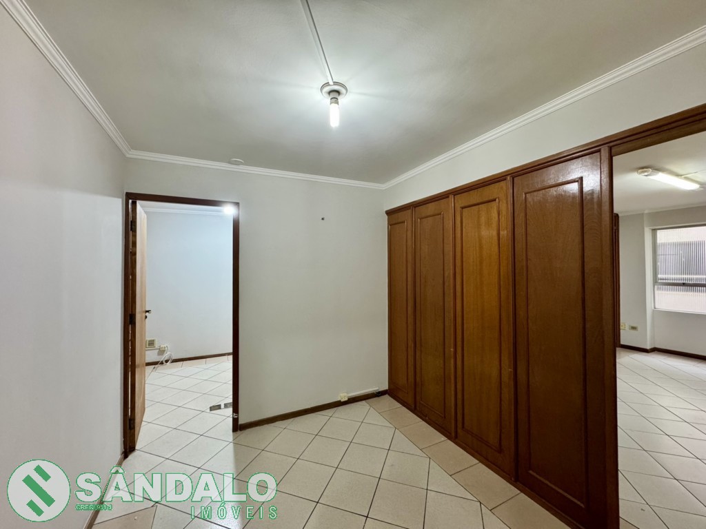 Sala Comercial para locacao no Zona 01 em Maringa com 64,43m² por R$ 1.430,00