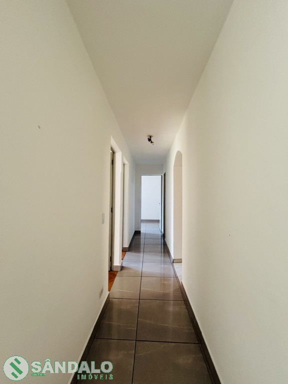 Apartamento para locacao no Zona 7 em Maringa com 0m² por R$ 1.210,00