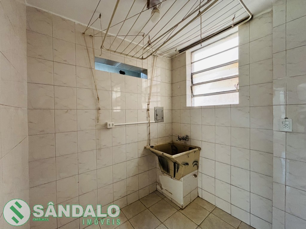 Apartamento para locacao no Zona 7 em Maringa com 0m² por R$ 1.210,00