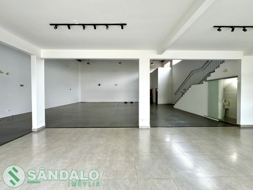 Salão Comercial para locacao no Jardim Real em Maringa com 604,67m² por R$ 8.800,00