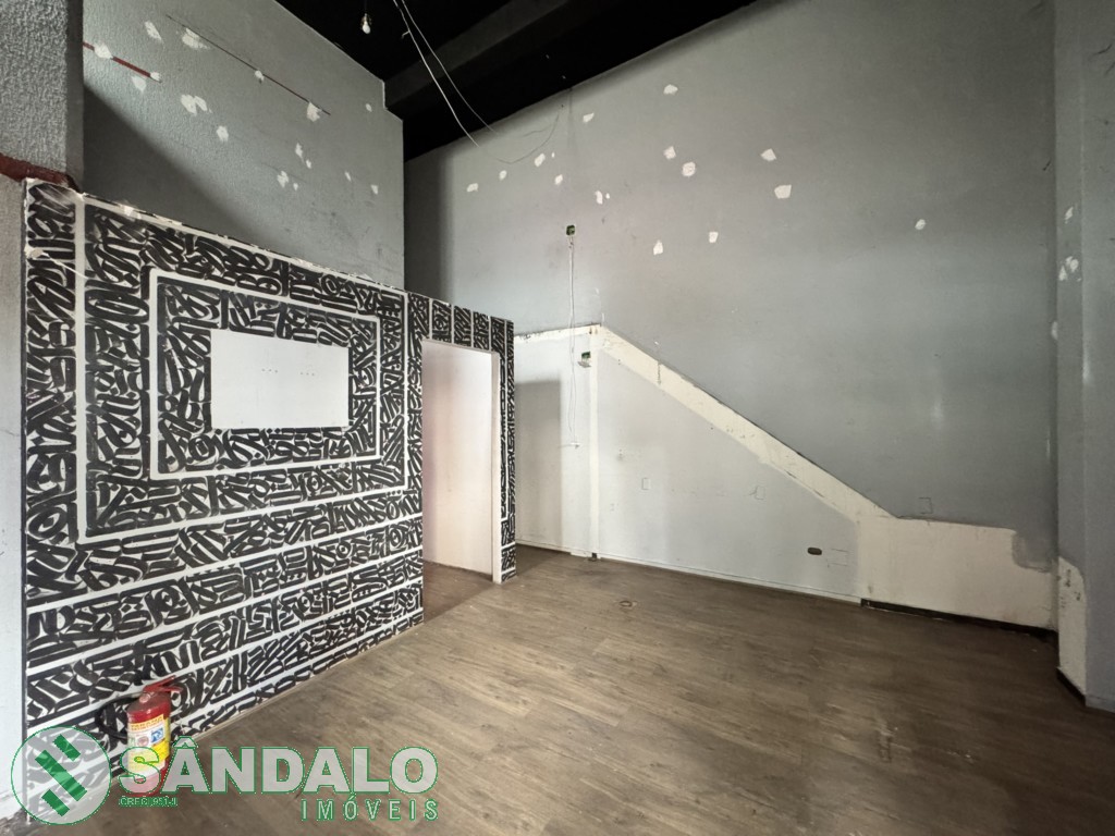 Sala Comercial para locacao no Zona 03 em Maringa com 0m² por R$ 2.750,00