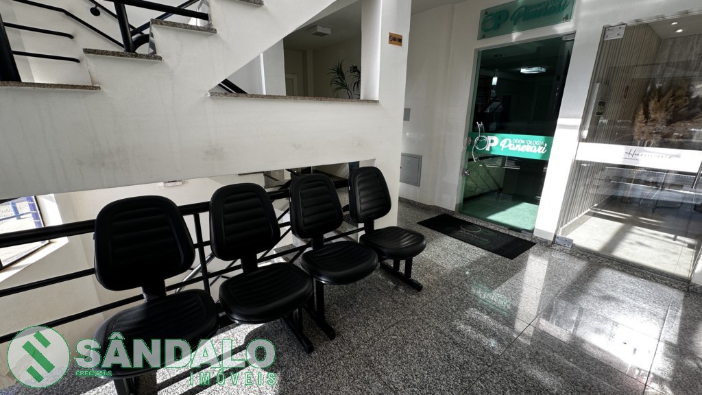 Sala Comercial para locacao no Zona 04 em Maringa com 0m² por R$ 1.430,00