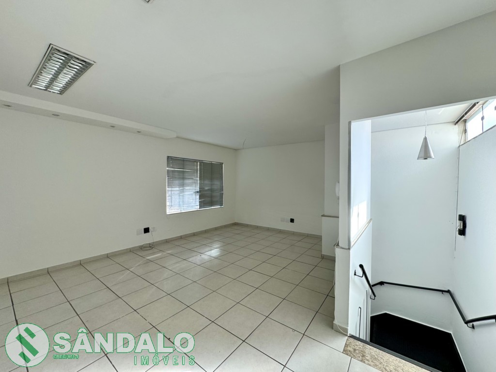 Sala Comercial para locacao no Zona 01 em Maringa com 0m² por R$ 2.090,00
