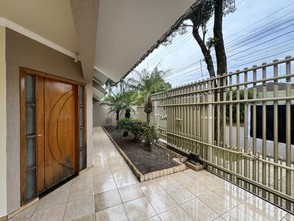 Casa para locacao no Jardim Paris em Maringa com 210m² por R$ 3.520,00