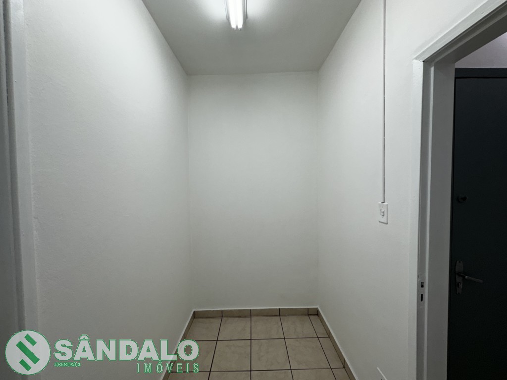 Sala Comercial para locacao no Zona 07 em Maringa com 0m² por R$ 880,00