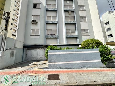 Apartamento para locacao no Zona 07 em Maringa com 83,5m² por R$ 1.540,00