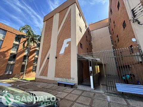 Apartamento para locacao no Zona 7 em Maringa com 0m² por R$ 1.210,00