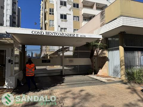 Apartamento para locacao no Zona 07 em Maringa com 0m² por R$ 2.750,00